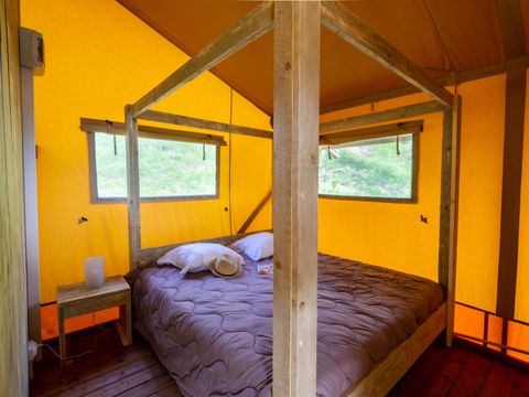 TENTE 4 personnes - Tente Lodge Premium 27m² 2 chambres + terrasse 16m²