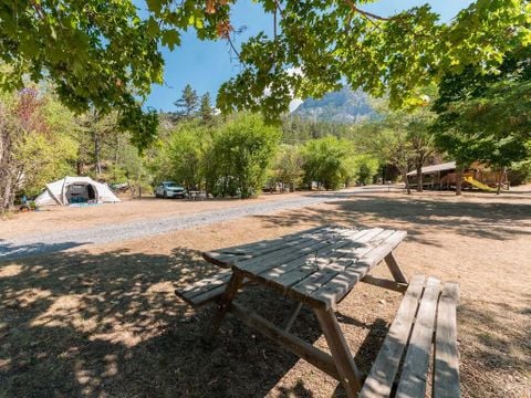 Flower Camping Le Clot du Jay - Camping Alpes-de-Haute-Provence - Image N°17