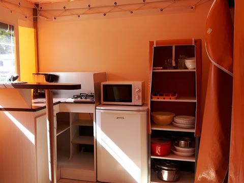 BUNGALOW TOILÉ 4 personnes - (SANS SANITAIRES)