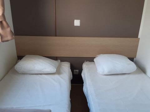 Mobilhome 8 personnes - 3 chambres 35m²
