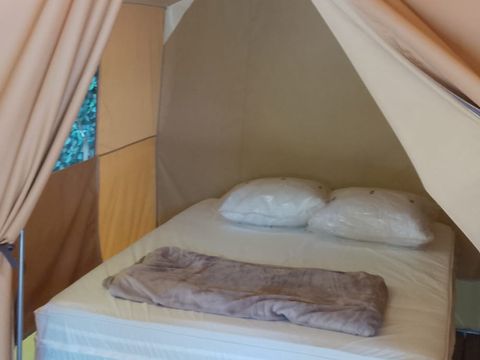 Tente en toile et en bois 5 personnes - Ecolodge