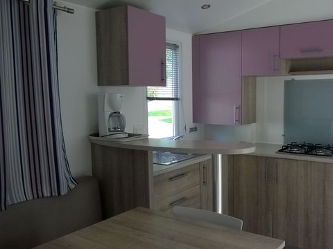Mobilhome 6 personnes - Mobil-home | Comfort XL | 3 Ch. | 6 Pers. | Terrasse surélévée non couverte | TV