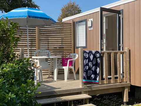 Mobilhome 2 personnes - Mobil-home | Comfort | 1 Ch. | 2 Pers. | Terrasse surélévée non couverte | TV
