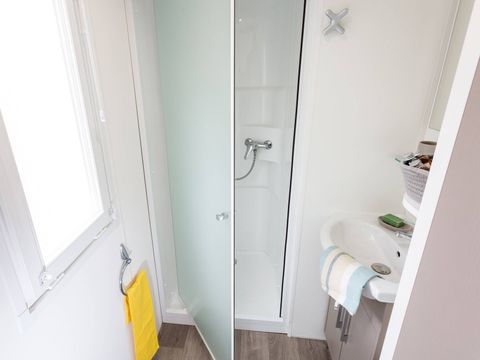 MOBILHOME 6 personnes - Mobil-home | Comfort | 2 Ch. | 6 Pers. | Terrasse surélevée non couverte | 1 SDB