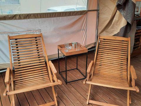 Tente en toile et en bois 4 personnes - LOUBRESSAC