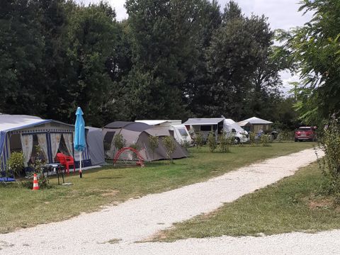 Camping Les Chênes Clairs - Camping Lot - Image N°15