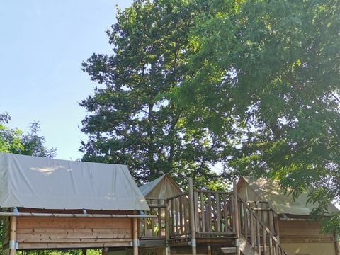 HÉBERGEMENT INSOLITE 6 personnes - Le Nid (sanitaires communs du camping)