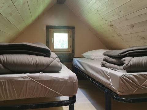 TENTE 4 personnes - Lodge (sanitaires communs du camping)