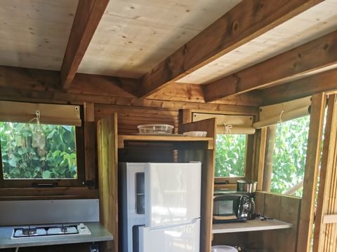 TENTE 4 personnes - Lodge (sanitaires communs du camping)