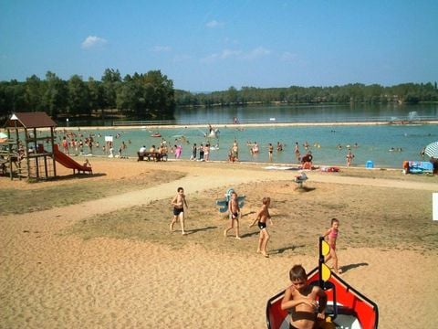 Camping du Lac de Cormoranche  - Camping Ain - Image N°42