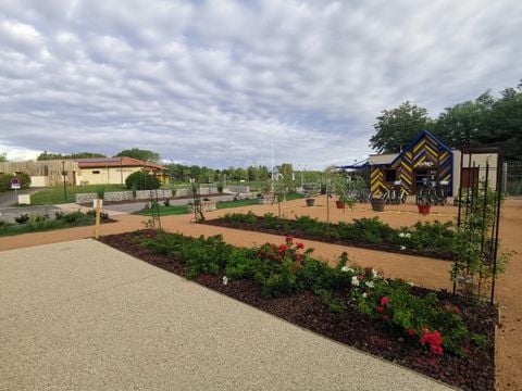 Camping du Lac de Cormoranche  - Camping Ain - Image N°88