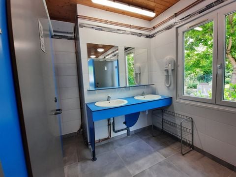 Village Chalets - Le Rû Du Pré - Camping Yonne