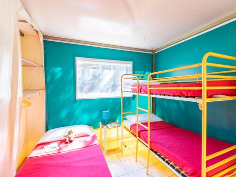 Bungalow toilé 5 personnes - 25 m²