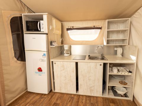 Tente en toile et en bois 4 personnes - Tente Nature Lodge - 2 chambres - Cuisine équipée - Salle de bain