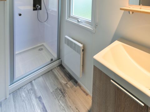 MOBILHOME 4 personnes - Mobil-home Morgane Premium 33m² (2 chambres) + terrasse couverte 4 pers