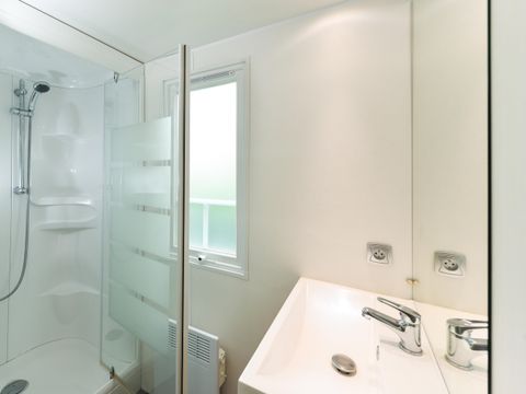 MOBILHOME 4 personnes - Mobil home Arthur Confort 29m² (3 chambres) + terrasse semi-couverte 4/6 pers