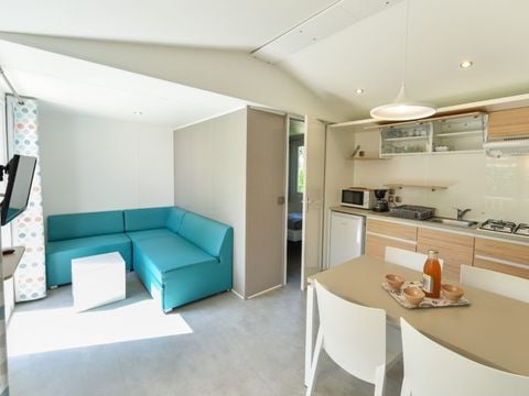 MOBILHOME 4 personnes - Mobil-home Perceval Standard 29m² (2 chambres) + terrasse couverte + TV