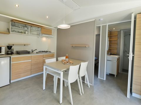 MOBILHOME 4 personnes - Mobil-home Perceval Standard 29m² (2 chambres) + terrasse couverte + TV