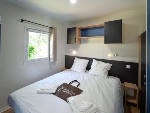 MOBILHOME 4 personnes - Mobil-home Camelot Premium 32m² (2 chambres) + grande terrasse couverte/ Zone piétonne 4 pers