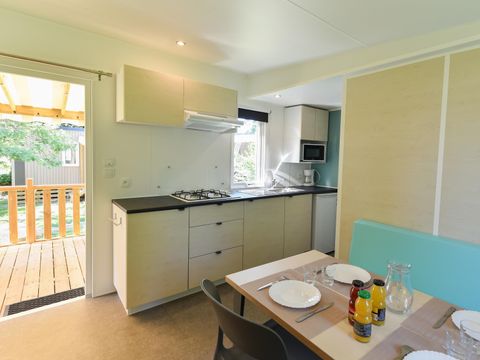 MOBILHOME 4 personnes - Mobil-home Caélia Standard 27m² (2 chambres) + terrasse couverte / Zone piétonne 4 pers