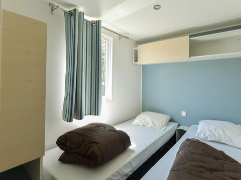 MOBILHOME 6 personnes - Mobil-home Caélia Confort 31m² (3 chambres) + terrasse couverte / Zone piétonne 4/6 pers