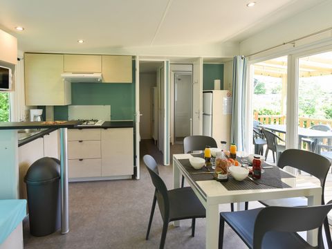 MOBILHOME 6 personnes - Mobil-home Caélia Confort 31m² (3 chambres) + terrasse couverte / Zone piétonne 4/6 pers