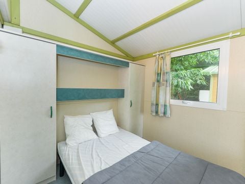 Chalet 5 personnes - Chalet Standard 25m² (2 chambres ) + terrasse couverte 5 pers( 2 adultes max)