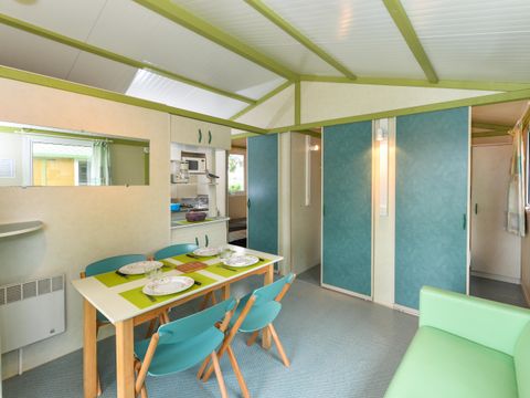 Chalet 5 personnes - Chalet Standard 25m² (2 chambres ) + terrasse couverte 5 pers( 2 adultes max)