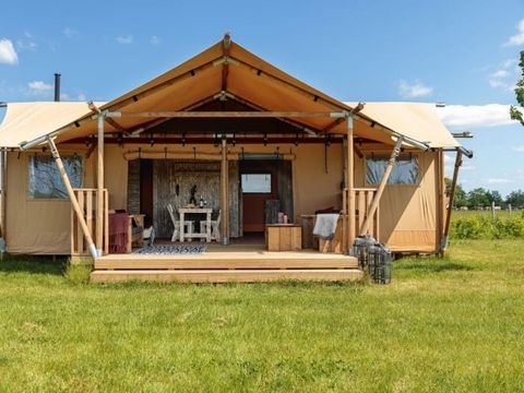 TENTE TOILE ET BOIS 6 personnes - Flétan