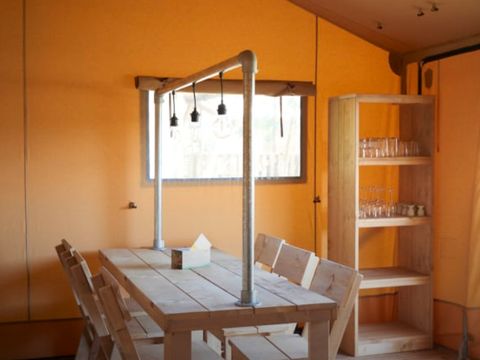 TENTE TOILE ET BOIS 6 personnes - Flétan