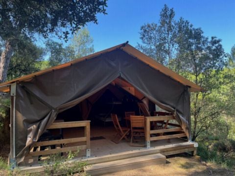 TENTE TOILE ET BOIS 5 personnes - Lodge Victoria (sans sanitaires, ni eau, ni chauffage)