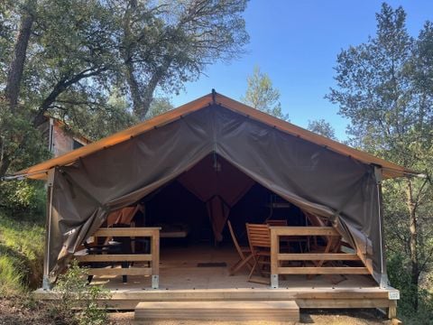 TENTE TOILE ET BOIS 5 personnes - Lodge Victoria (sans sanitaires, ni eau, ni chauffage)