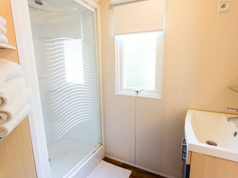 MOBILHOME 4 personnes - Classic | 2 Ch. | 4 Pers. | Terrasse surélevée | Clim.