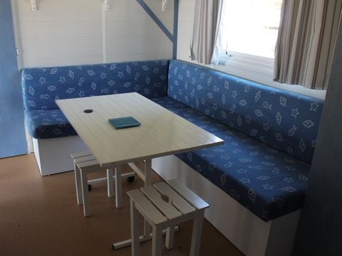 MOBILHOME 4 personnes - MH2 20 m² pas de terrasse (lits: 1 gd + 2 pts côte à côte)