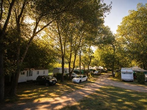 MOBILHOME 4 personnes - MH2 20 m² pas de terrasse - (lits: 1gd + 2 pts superposés)