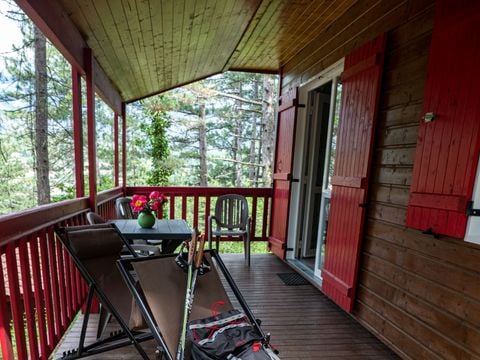 CHALET 5 personnes - Chalet Standard Cabane mezzanine 25m² - 1 chambre + Terrasse couverte - 5/7 pers