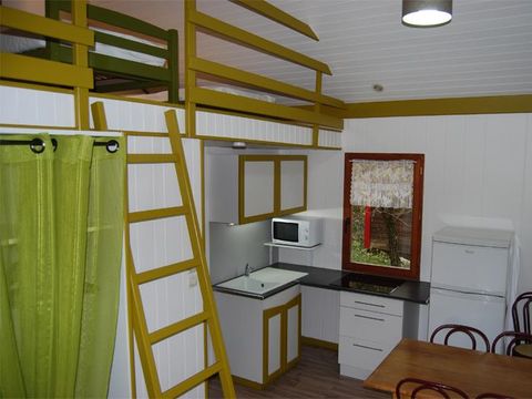CHALET 5 personnes - Cabane Mezzanine Standard 25m² - 1 chambre + Terrasse couverte