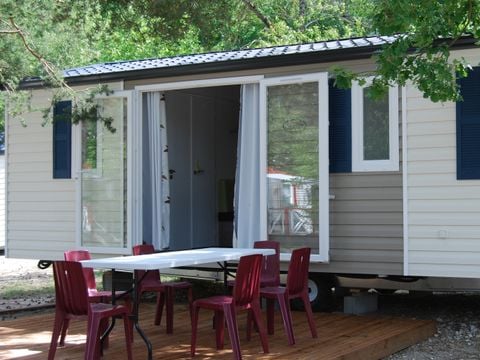 MOBILHOME 4 personnes - Mobil-home Standard Cocoon 28m² - 2 chambres + Terrasse avec parasol - 4 pers