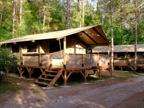TENTE TOILE ET BOIS 4 personnes - Lodge Insolite Pinède 34 m² - 2 chambres + Terrasse couverte + Plancha - 4/5 pers