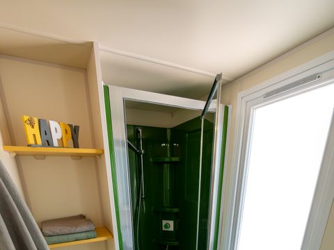 MOBILHOME 4 personnes - Mobil-home Premium Riviera 28m² proximité rivière- 2 chambres + Terrasse couverte - 4 pers