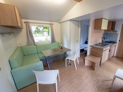 MOBILHOME 4 personnes - Mobil-home Premium Riviera 28m² proximité rivière- 2 chambres + Terrasse couverte - 4 pers
