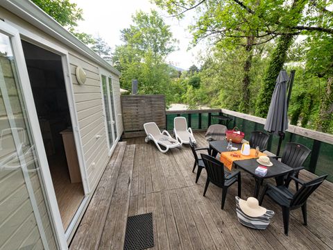 MOBILHOME 4 personnes - Mobil-home Premium Riviera 28m² proximité rivière- 2 chambres + Terrasse couverte - 4 pers