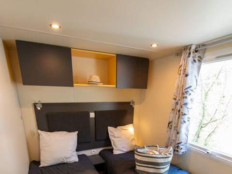 MOBILHOME 6 personnes - Mobil-Home Confort  Relax Clim  33m² (3ch-6pers) + Terrasse couverte + Clim - Tarif 1 à 6 pers.