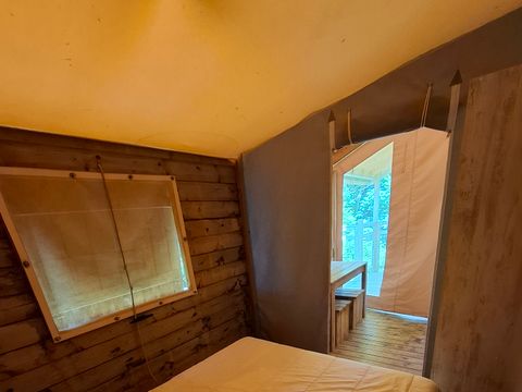 Hébergement 5 personnes - Cabane vue mer