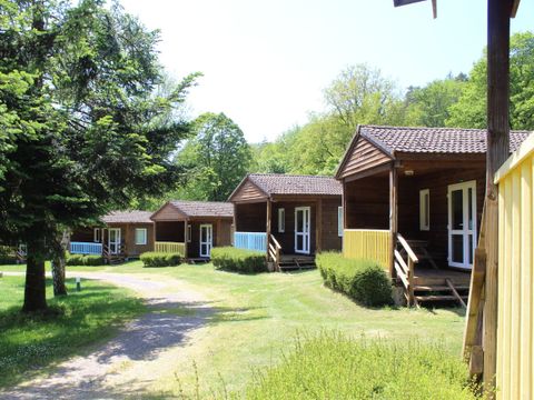 CHALET 4 personnes - Chalet Arbre : 2 chambres / dimanche-dimanche / 4 pers