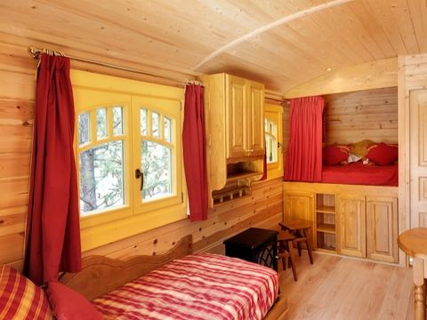 HÉBERGEMENT INSOLITE 4 personnes - Roulotte