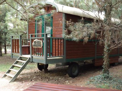 HÉBERGEMENT INSOLITE 4 personnes - Roulotte