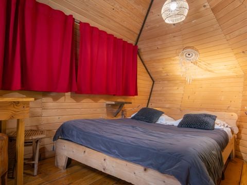 Hébergement 4 personnes - Cabane dans les arbres (avec toilettes sèches, sans douche)