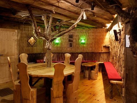 HÉBERGEMENT INSOLITE 8 personnes - Maison des Farfadets 