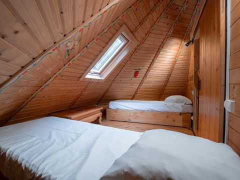 HÉBERGEMENT INSOLITE 6 personnes - Yourte Isba